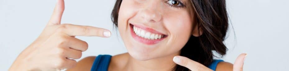 two options for getting whiter teeth veneers and teeth whitening